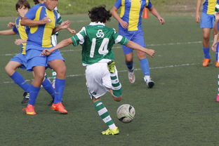 开云体育在线直播-广州德比战斗激烈，恒大打败富力取得胜利，广州德比首发